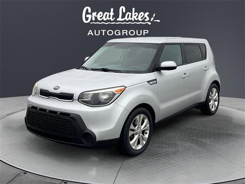 Used 2015 Kia Soul + image 1