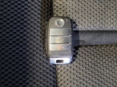 Used 2019 Kia Optima S w/ S Panoramic Sunroof Package image 32