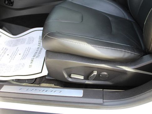 Used 2014 Ford Fusion Titanium image 17