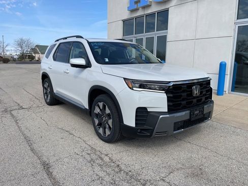 New 2026 Honda Pilot Touring image 1