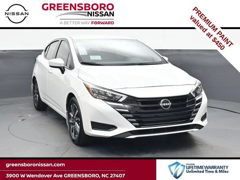 Certified 2025 Nissan Versa SV w/ Trunk Package FWD image 1