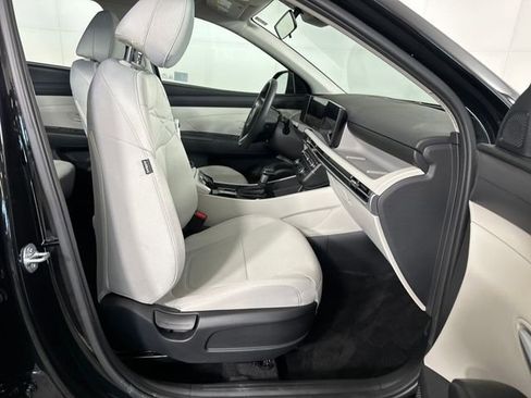 Used 2025 Hyundai Tucson SE AWD/4WD image 28