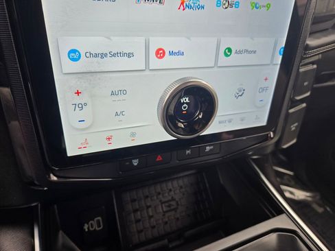 Used 2025 Ford F150 Lightning Platinum image 14