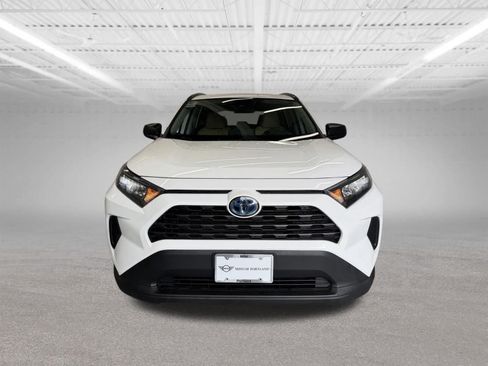 Used 2022 Toyota RAV4 LE AWD/4WD image 8