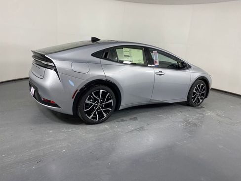 New 2026 Toyota Prius XSE Premium image 4