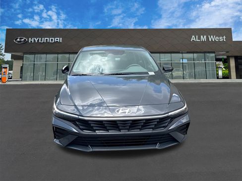 New 2025 Hyundai Elantra Sport image 2