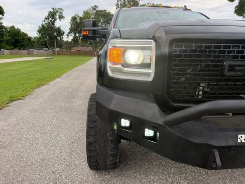 Used 2016 GMC Sierra 2500 Denali w/ Duramax Plus Package AWD/4WD image 28