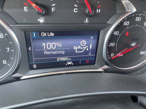 Used 2024 GMC Terrain SLE w/ Driver Convenience Package FWD image 13