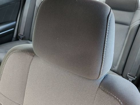 Used 2017 Dodge Charger R/T RWD image 18