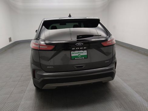 Used 2023 Ford Edge SEL image 6