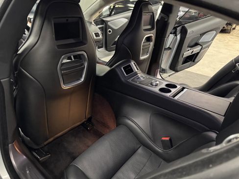 Used 2011 Aston Martin Rapide image 41