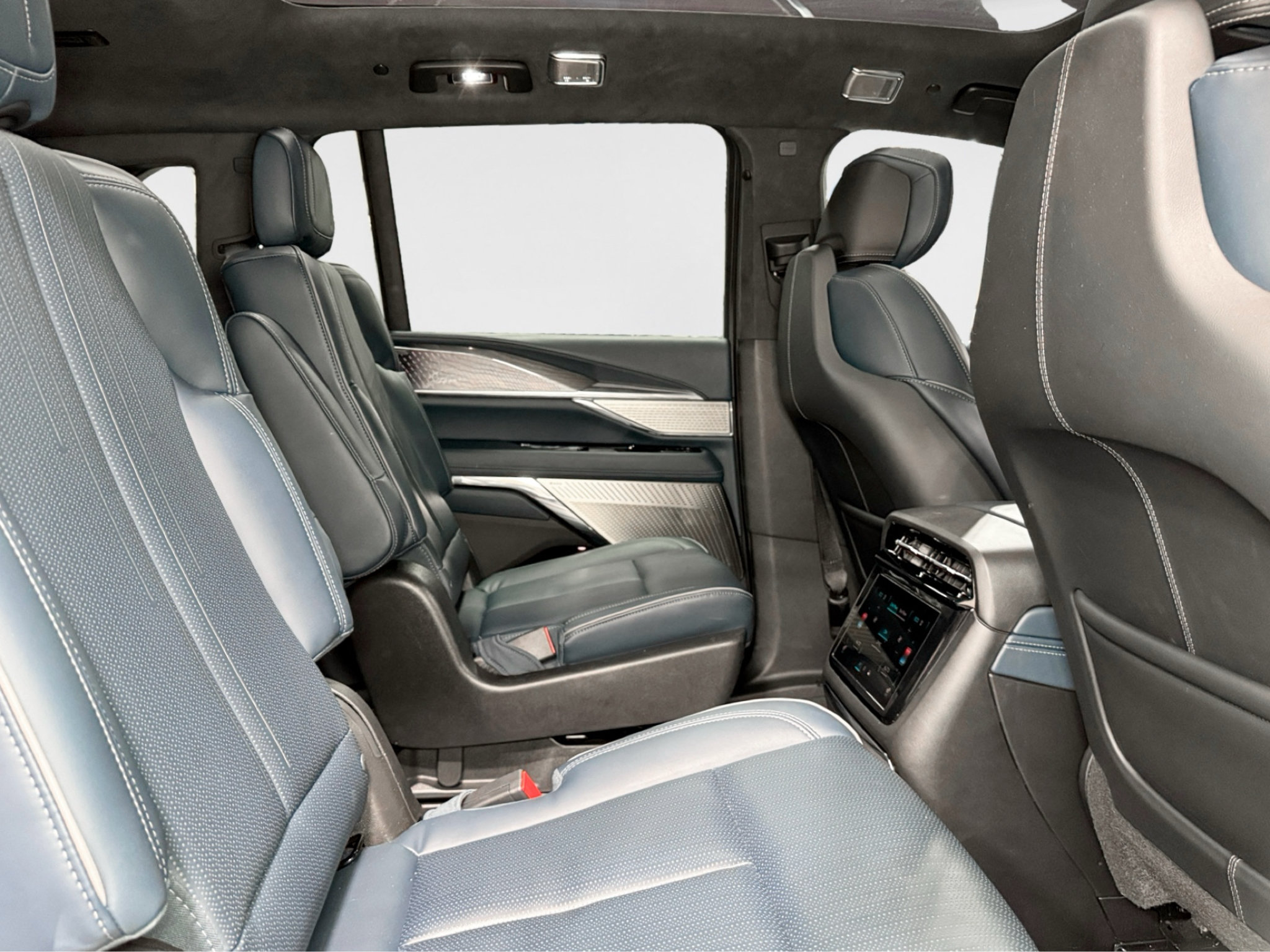 Used 2025 Cadillac Escalade IQ Sport 2 AWD/4WD image 25