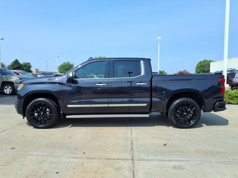 Used 2024 Chevrolet Silverado 1500 High Country w/ High Country Premium Package AWD/4WD image 10