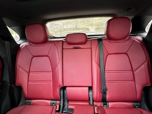Used 2020 Porsche Cayenne AWD/4WD image 5