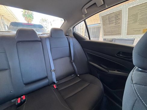 Used 2024 Nissan Altima 2.5 SV FWD image 38