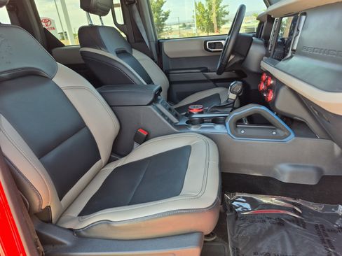 Used 2024 Ford Bronco Wildtrak AWD/4WD image 24