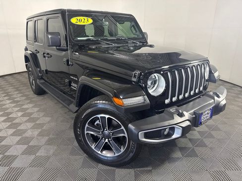Used 2023 Jeep Wrangler Unlimited Sahara w/ LED Lighting Group AWD/4WD image 2