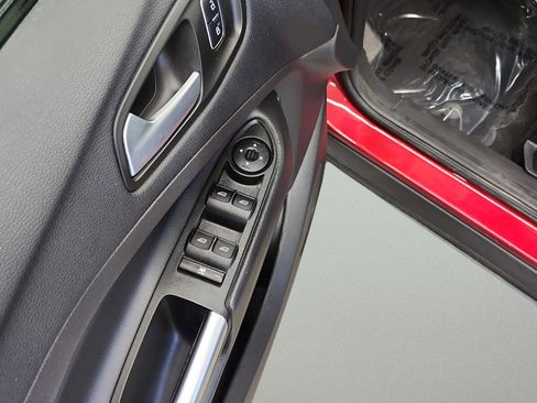 Used 2018 Ford Escape SEL w/ Ford Safe & Smart Package image 11