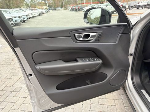Certified 2025 Volvo XC60 B5 Plus image 14