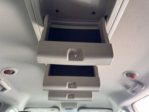 Used 2012 Dodge Grand Caravan Crew w/ Crew Value Pkg image 30