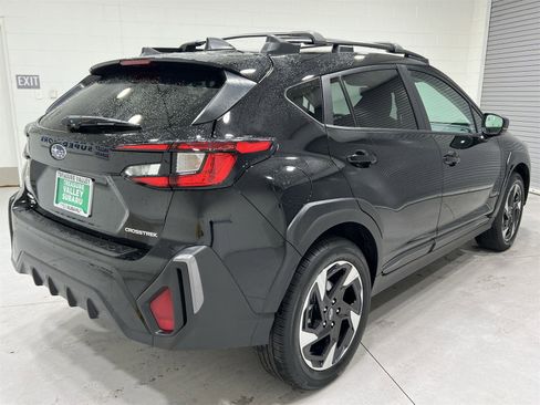 Certified 2025 Subaru Crosstrek 2.5i Limited w/ Crosstrek Mirror Package image 8