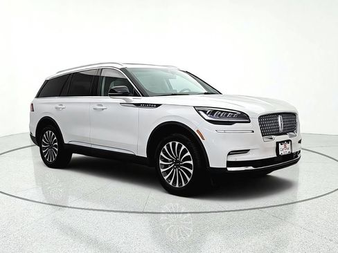 Used 2023 Lincoln Aviator AWD w/ Premium Package image 8