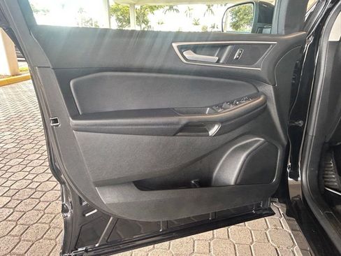 Used 2023 Ford Edge SEL image 35