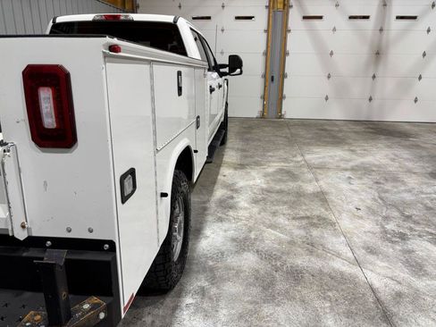 Used 2019 Ford F250 XL w/ Power Equipment Group AWD/4WD image 10