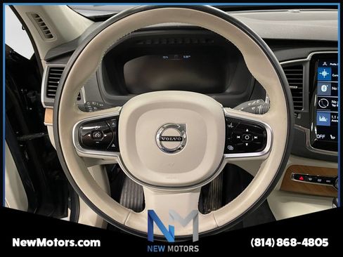 Used 2022 Volvo XC90 T6 Momentum w/ Climate Package AWD/4WD image 12