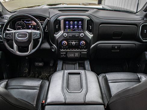 Used 2020 GMC Sierra 2500 Denali w/ Denali Ultimate Package image 22