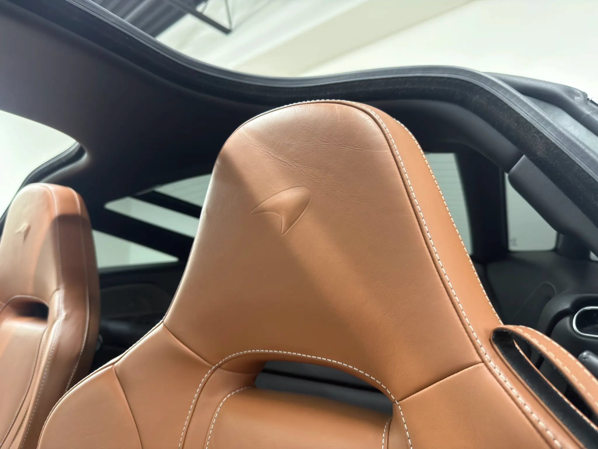 Used 2018 McLaren 720S RWD image 22