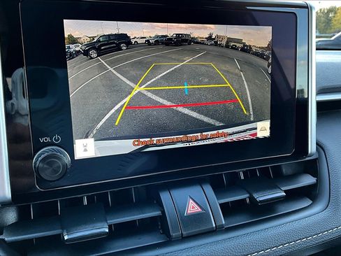 Used 2025 Toyota RAV4 XLE image 20