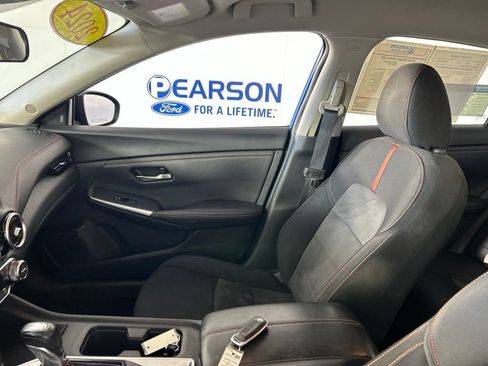 Used 2024 Nissan Sentra SR FWD image 27