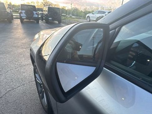 Used 2023 Ford Explorer XLT w/ Equipment Group 202A AWD/4WD image 42