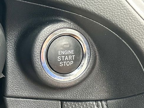 Used 2023 Subaru Forester Premium image 34