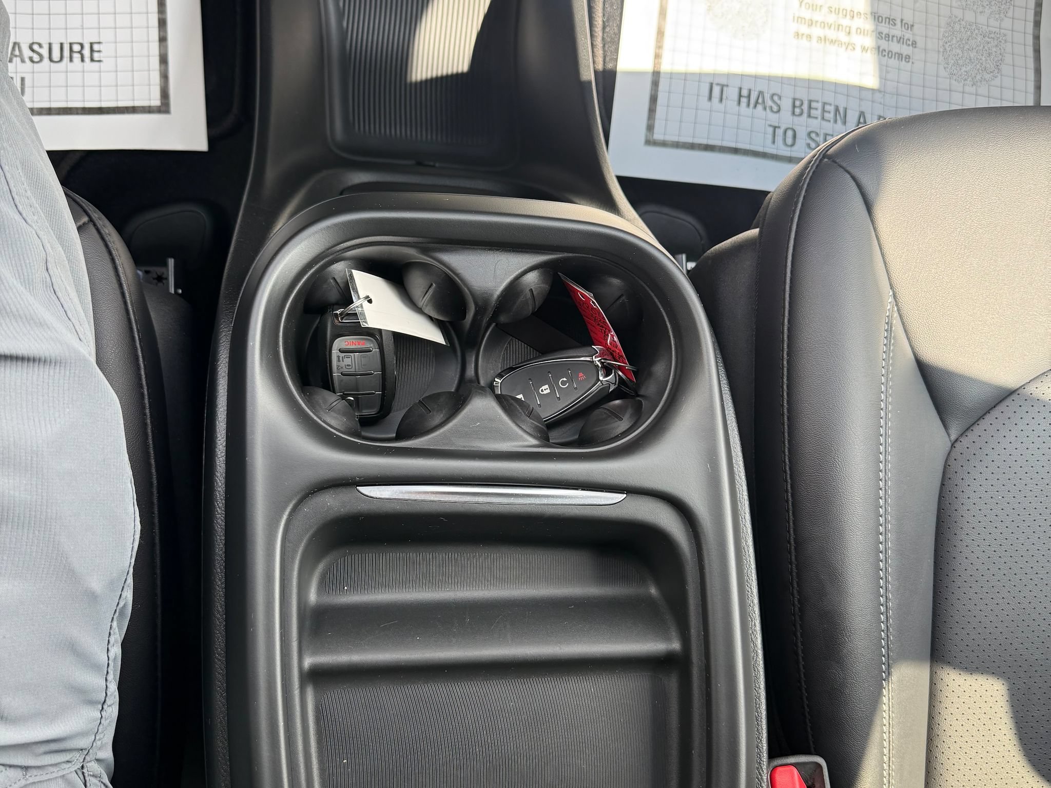 Used 2027 Chrysler Pacifica Select FWD image 60