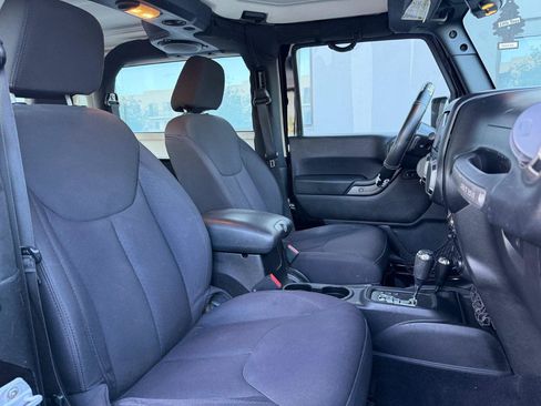 Used 2013 Jeep Wrangler Sport AWD/4WD image 16