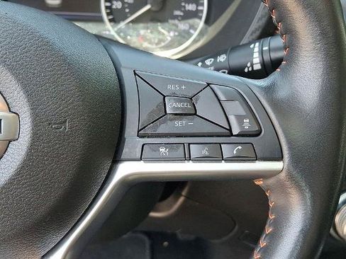 Certified 2023 Nissan Sentra SR w/ SR Premium Package FWD image 23