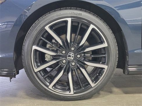 Certified 2024 Honda Accord Touring image 9
