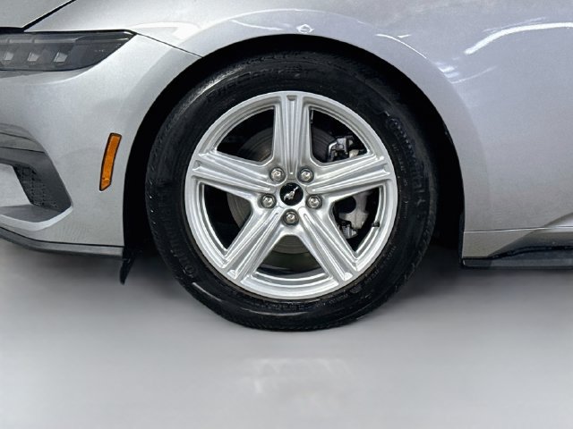 Used 2026 Ford Mustang Premium RWD image 35