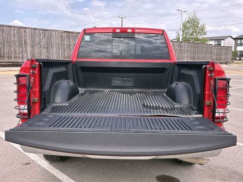 Used 2018 RAM 1500 Classic SLT RWD image 35