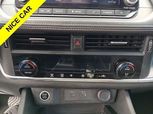 Used 2023 Nissan Rogue SV AWD/4WD image 17