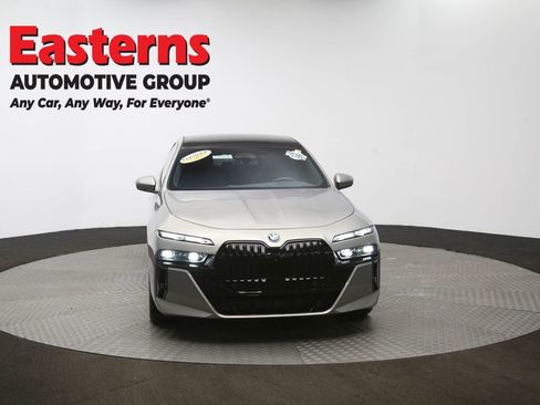 Used 2023 BMW 760i xDrive w/ Executive Package AWD/4WD image 56