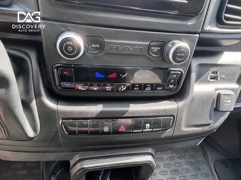 Used 2024 RAM ProMaster 2500 w/ Convenience Group FWD image 21