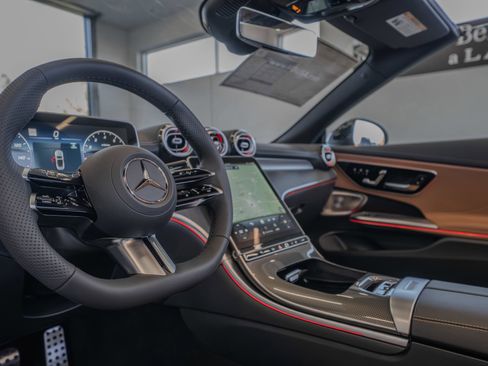 Certified 2026 Mercedes-Benz CLE 300 4MATIC Cabriolet image 7