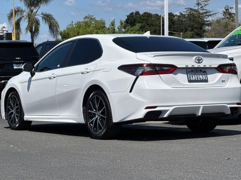 Used 2022 Toyota Camry SE FWD image 7