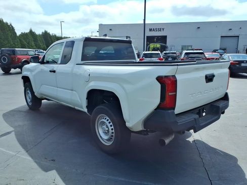 Used 2025 Toyota Tacoma SR RWD image 5