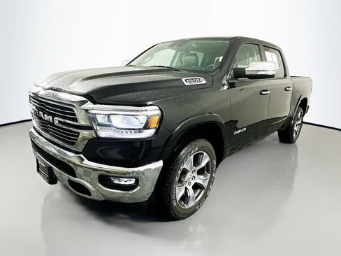 Used 2022 RAM 1500 Laramie AWD/4WD image 3