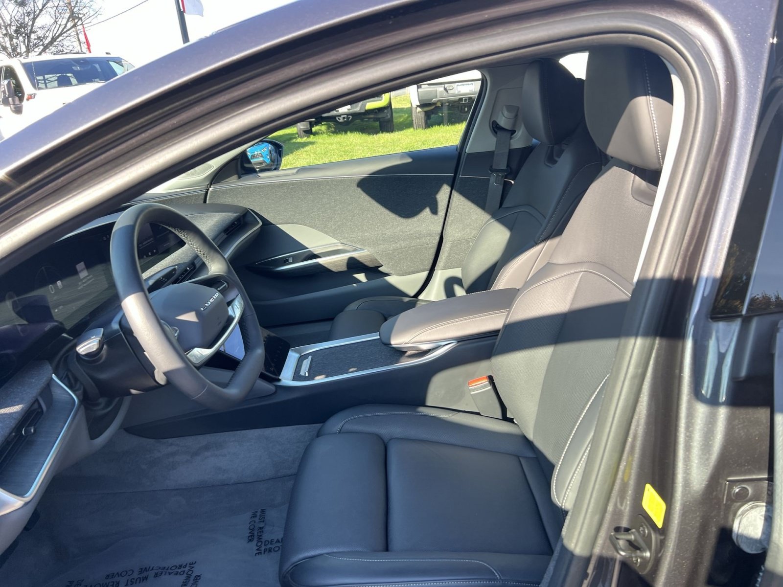 Used 2025 Lucid Air Touring AWD/4WD image 13