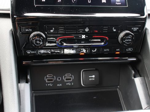 New 2025 Jeep Grand Cherokee L Laredo w/ Luxury Tech Group I image 19